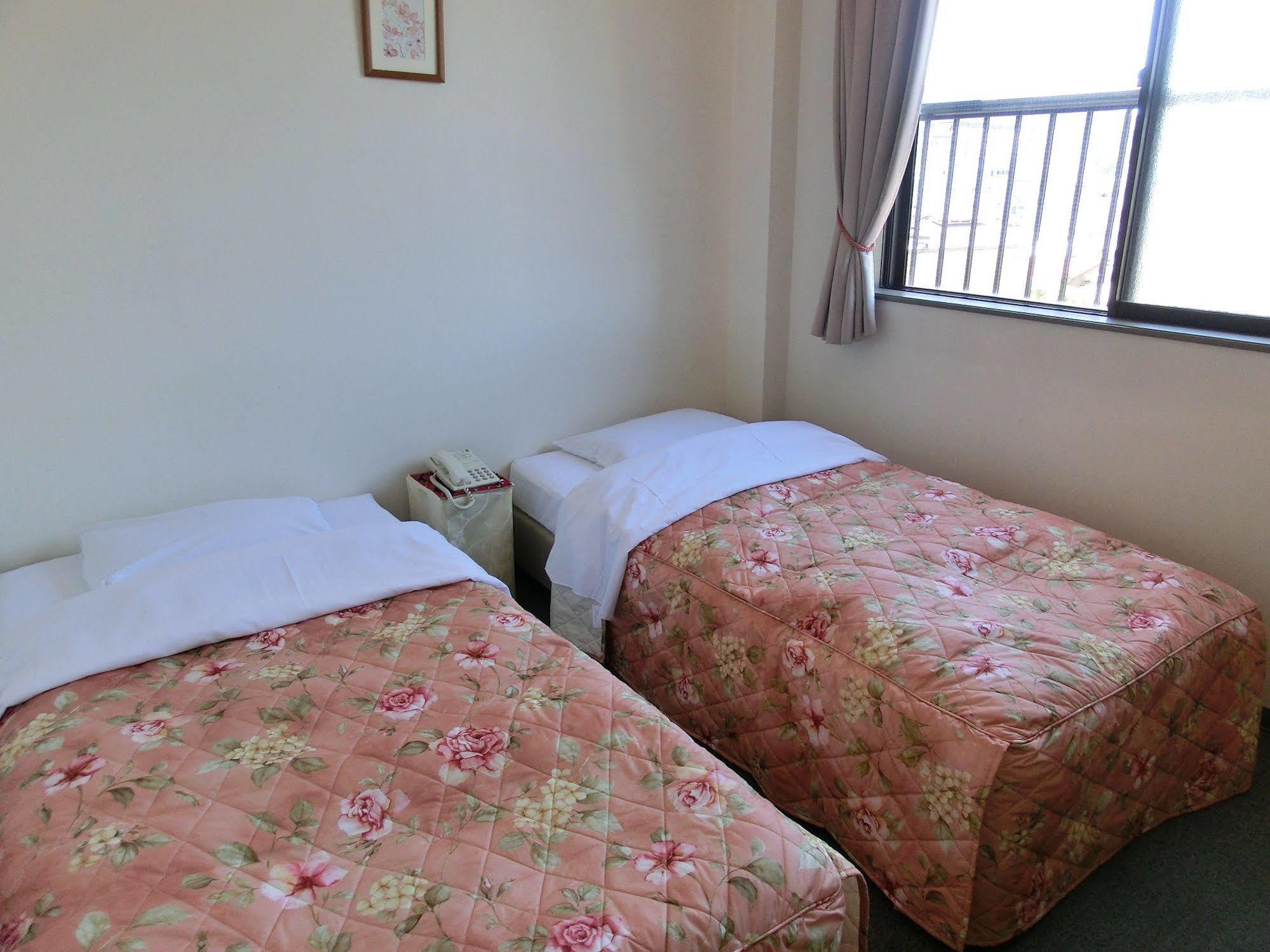 Hotel Hana Takajama Kültér fotó