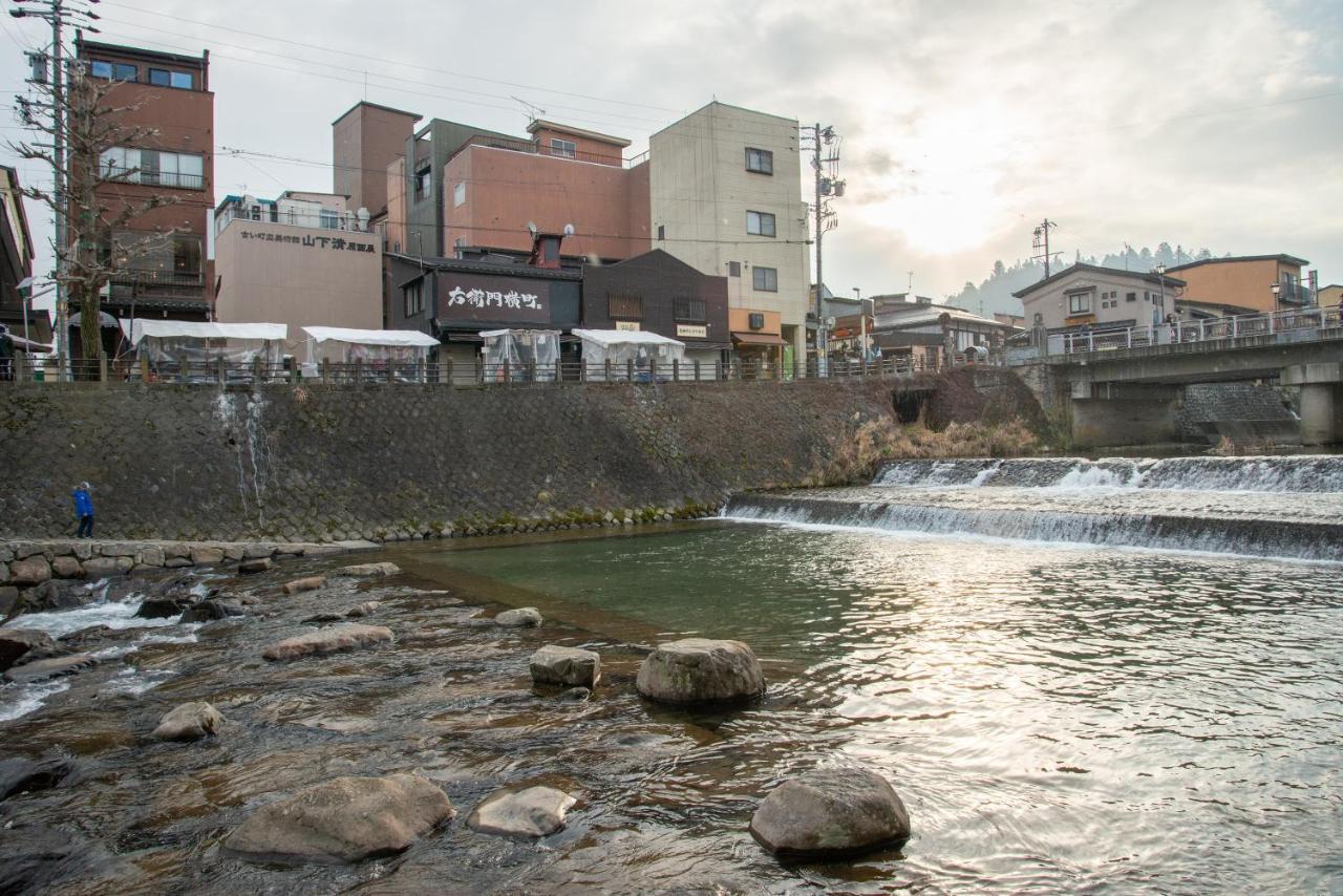 Hotel Hana Takajama Kültér fotó